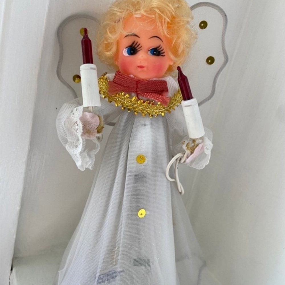 Netted Angel Tree Topper - Picture 3 of 5